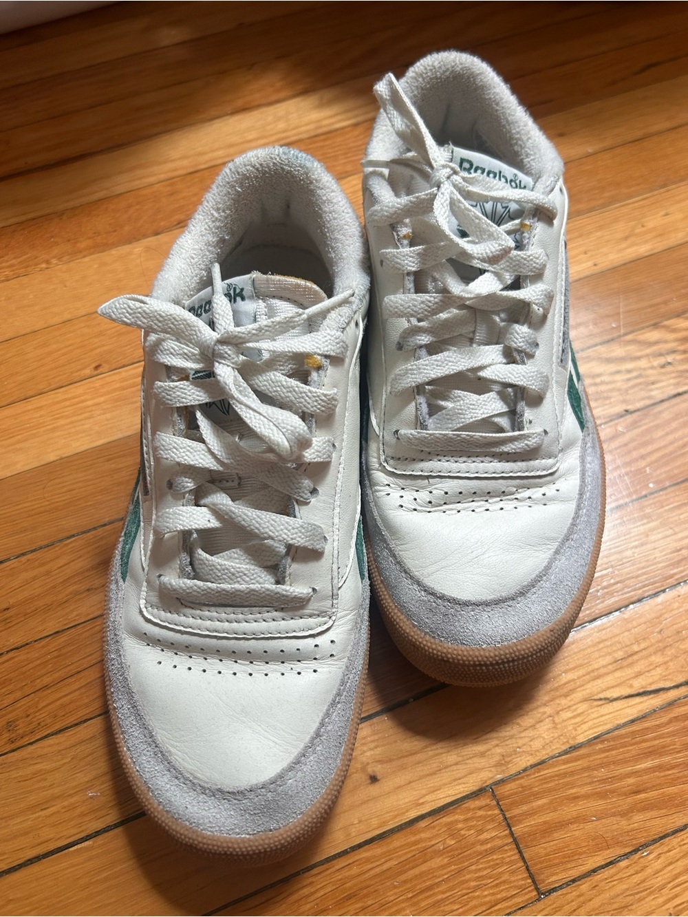 Reebok Sneakers